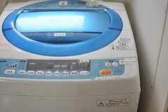 洗濯機の様子。（604号室）(2012-12-18,共用部,LAUNDRY,6F)