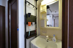 廊下に設置された洗面台。(2023-06-26,共用部,WASHSTAND,3F)