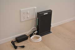 Wi-Fiのルーターは各部屋に設置されています。（502号室）(2022-07-04,専有部,ROOM,5F)