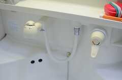 洗面台はシャワー水栓です。（A棟）(2013-10-07,共用部,OTHER,1F)