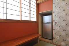 押入れの中には冷蔵庫。（101号室）(2013-02-25,専有部,ROOM,1F)