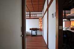 廊下側から見た専有部の様子。部屋名は「牡丹」です。（103号室）(2012-08-10,専有部,ROOM,1F)