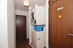 洗濯機、乾燥機の様子。(2009-10-30,共用部,LAUNDRY,5F)