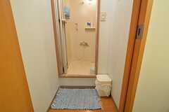 脱衣室とシャワールームの様子。(2016-01-14,共用部,BATH,2F)