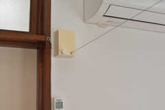 室内干し用ワイヤーが設置されています。（303号室）(2021-08-24,専有部,ROOM,3F)
