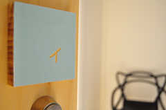 専有部のサインの様子。部屋名はイロハだそう。（101号室）(2012-02-20,専有部,ROOM,1F)