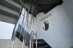 階段の様子。(2012-04-09,専有部,ROOM,3F)